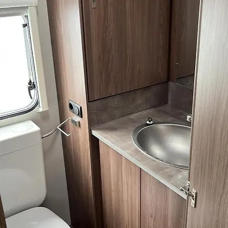 Punta Falconera & Village キャンプ場 カオルレ