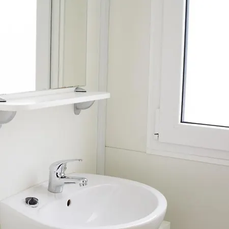 Punta Falconera & Village 2*