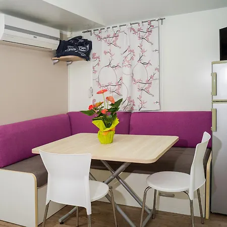 Punta Falconera & Village 2* カオルレ