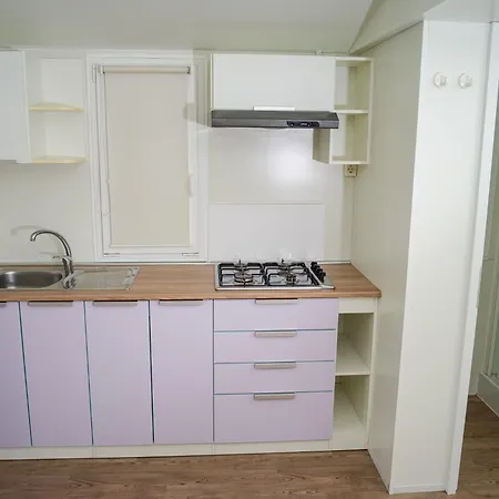 キャンプ場 Punta Falconera & Village 2*